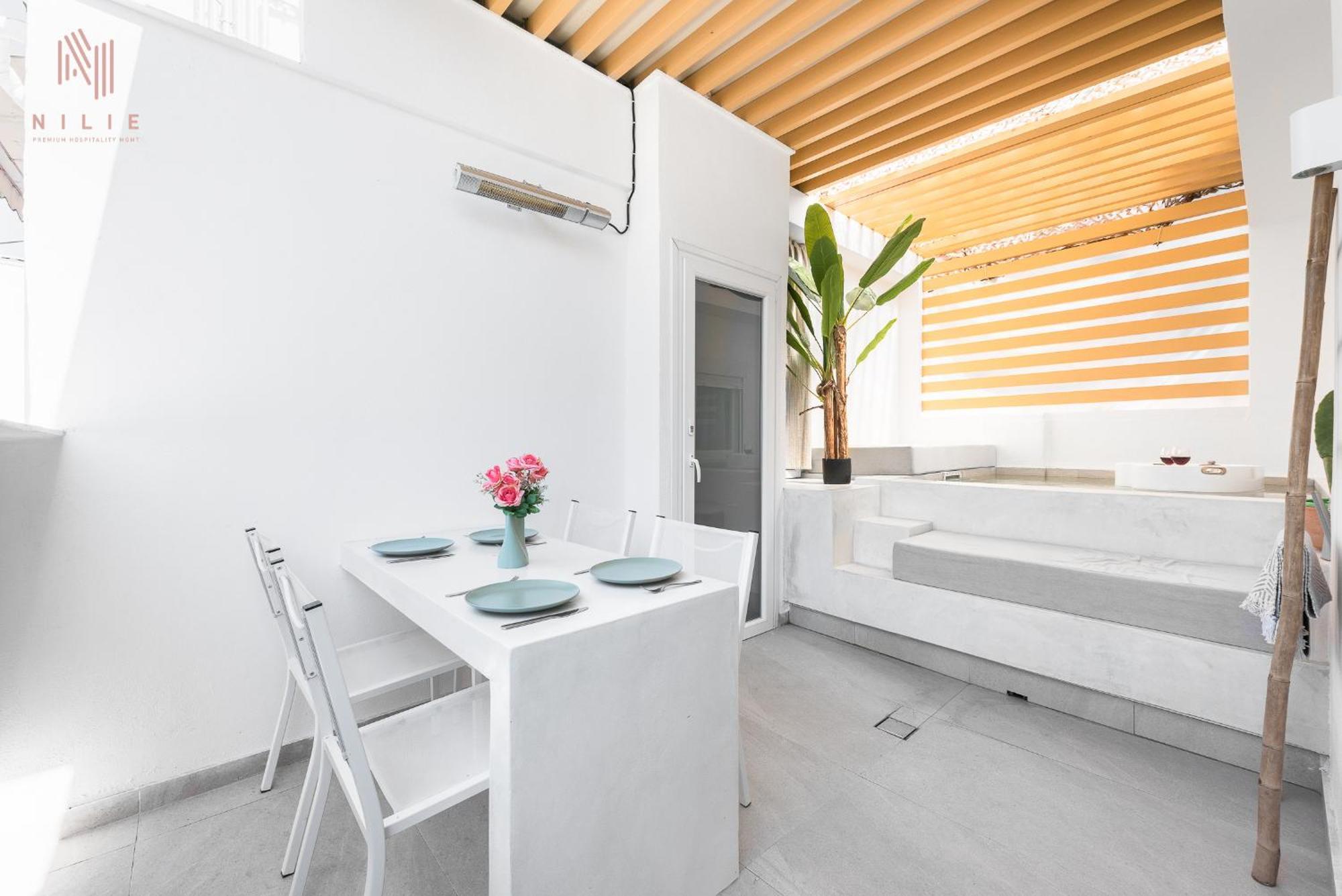 Skyhigh, Nilie Hospitality Mgmt Apartment Tesalonika Bagian luar foto