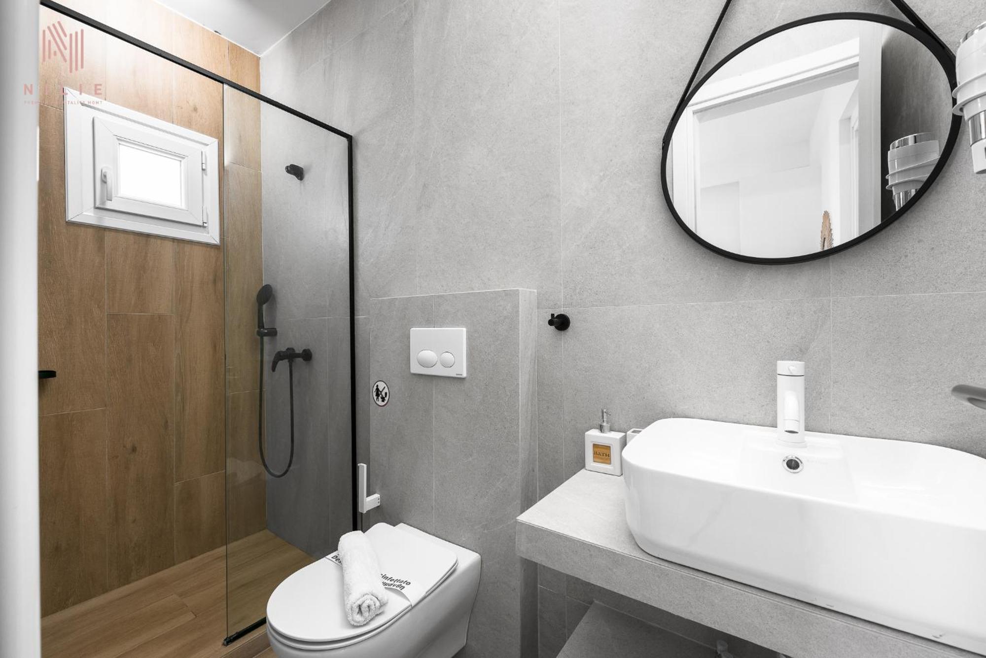 Skyhigh, Nilie Hospitality Mgmt Apartment Tesalonika Bagian luar foto